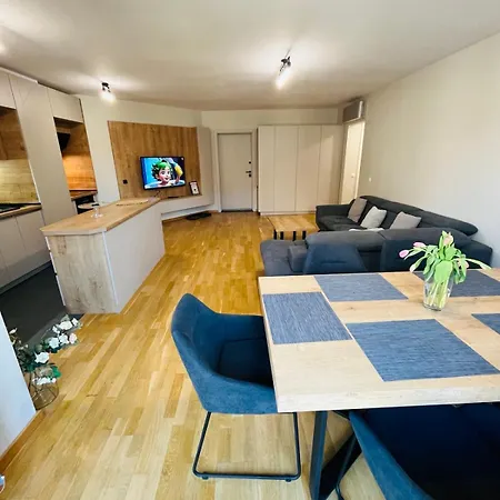 Apartment Freesia With Underground Parking *