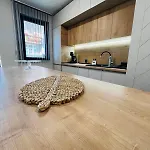 아파트 Freesia With Underground Parking