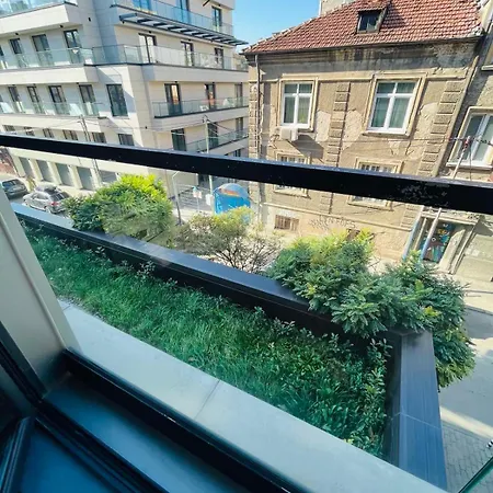 Freesia With Underground Parking