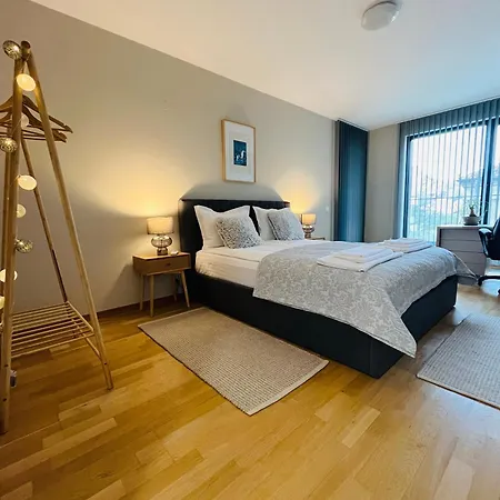 Freesia With Underground Parking Апартаменты *