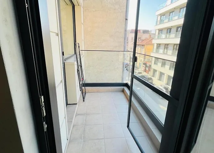 아파트 Freesia With Underground Parking 소피아