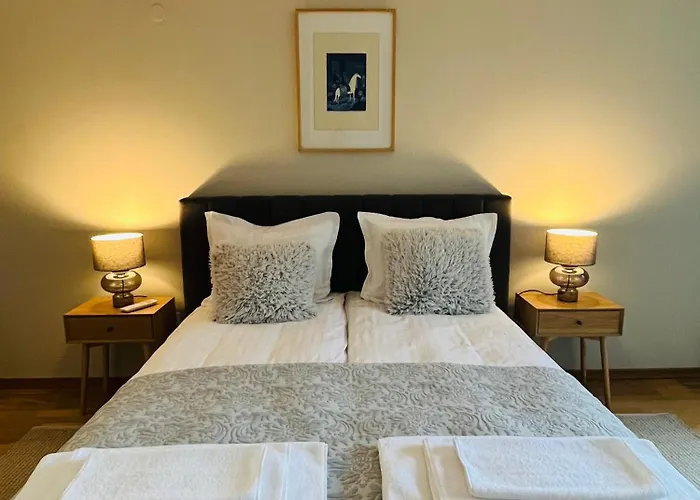 Freesia With Underground Parking 아파트