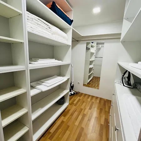 Freesia With Underground Parking