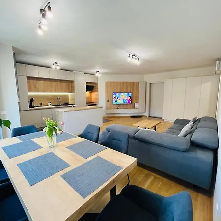 Freesia With Underground Parking Lägenhet Sofia