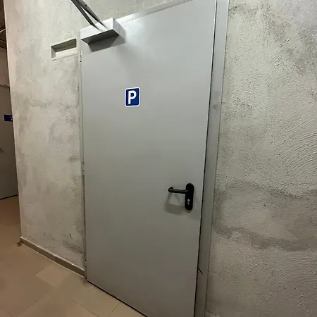 Freesia With Underground Parking Lägenhet Sofia