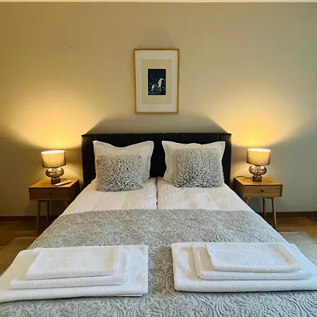 Freesia With Underground Parking Lägenhet