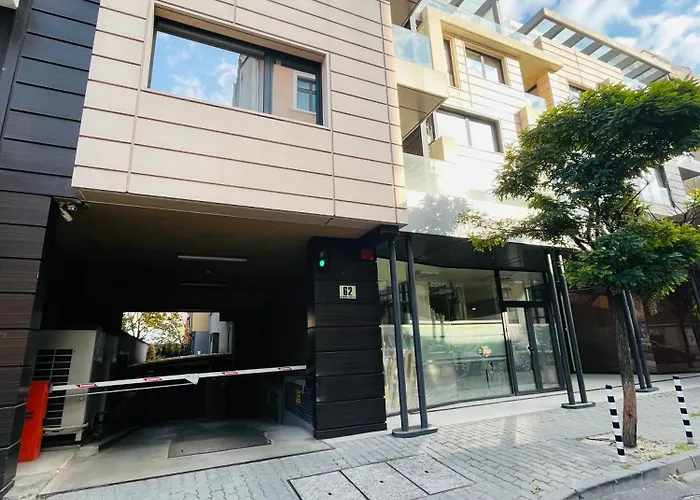 Freesia With Underground Parking ソフィア