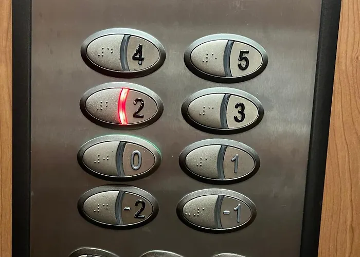 Freesia With Underground Parking アパート ソフィア